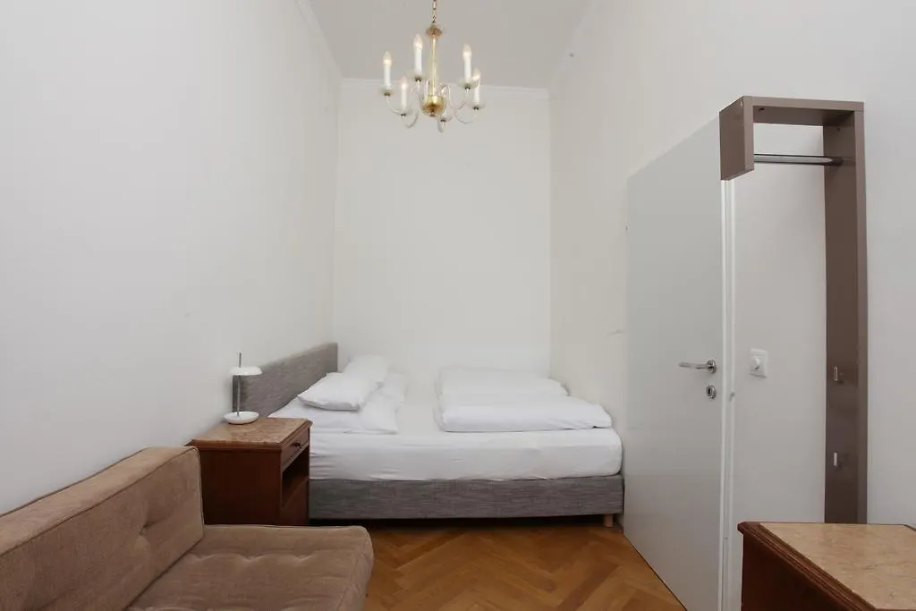 Hoheschule Apartment Courbette 비엔나