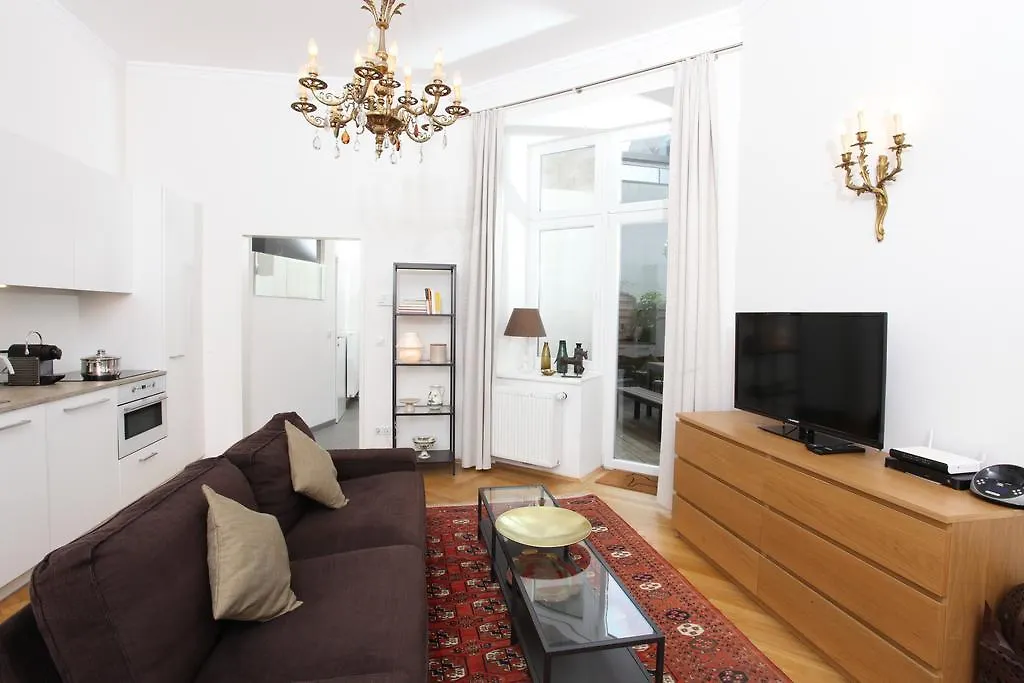 Hoheschule Apartment Courbette Wiedeń 0*,  Austria