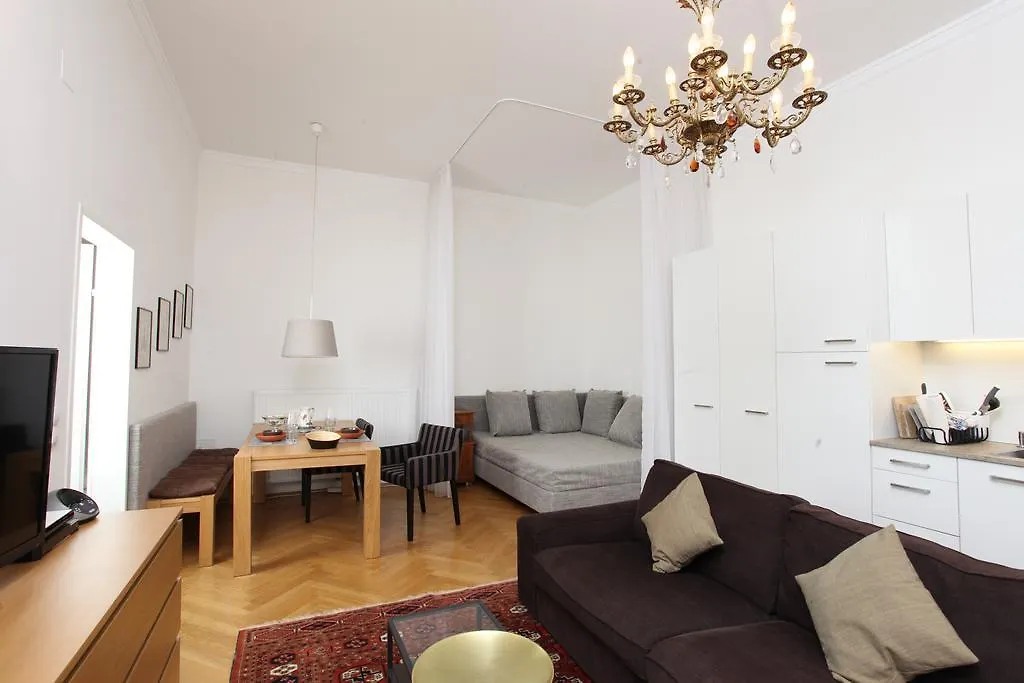 Hoheschule Apartment Courbette Wiedeń