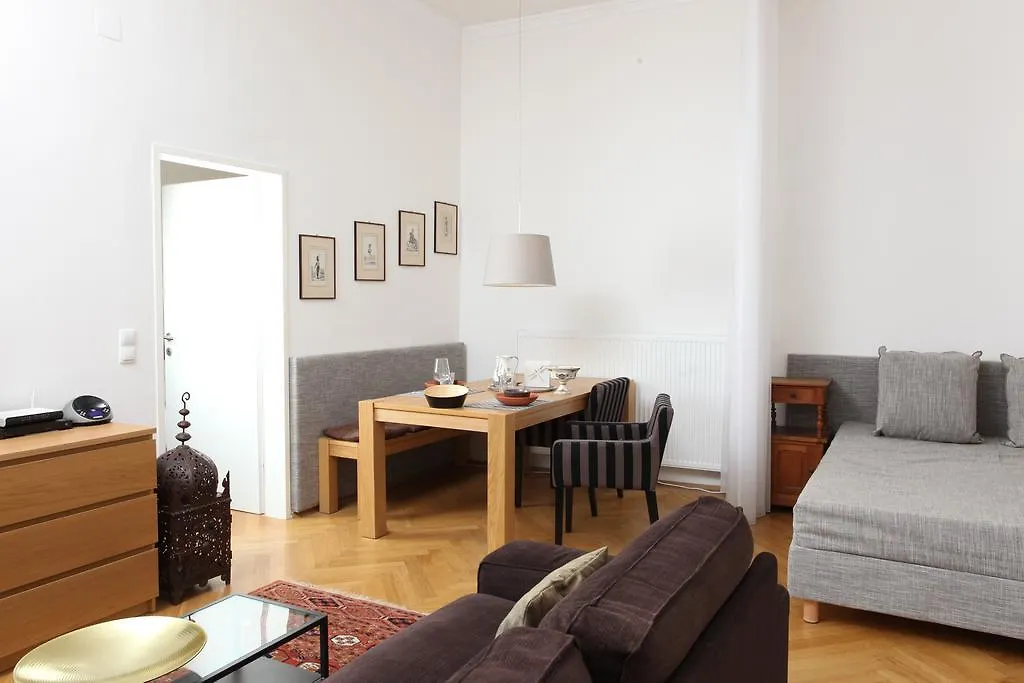 Hoheschule Apartment Courbette Wiedeń 0*,